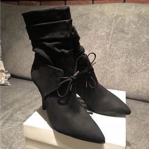 schutz suede boots booties nwb sz 7